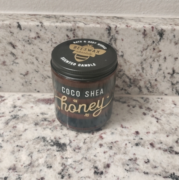 Bath & Body Works Coco Shea Honey Candle - Picture 2 of 3